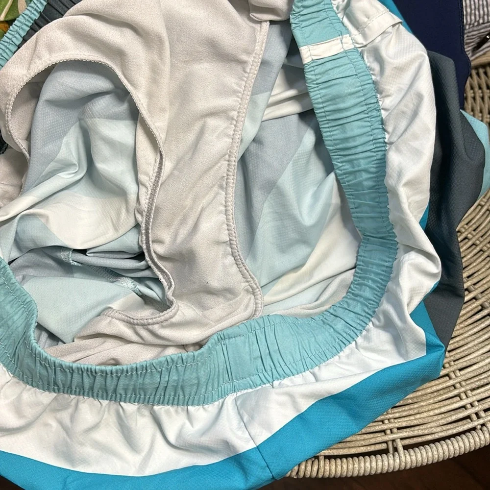 ATHLETA lined swim shorts size Large striped shorts elastic waist drawstring